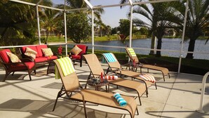 Property grounds - Sands Lakeside (Cape Coral)