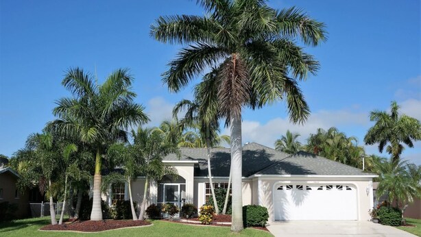 Front of property - Snowy Egret (Cape Coral)