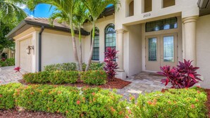 House | Exterior - Seascape (Cape Coral)