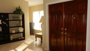House | 3 bedrooms, desk, iron/ironing board, cribs/infant beds - Key_largo (Cape Coral)