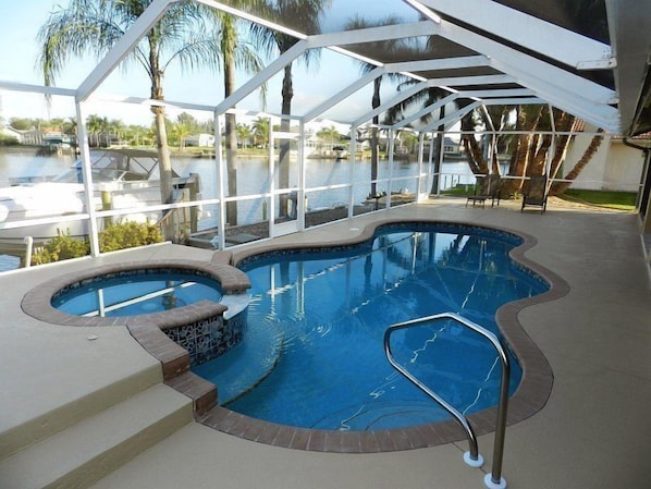 House | Indoor pool | Outdoor pool - Key_largo (Cape Coral)