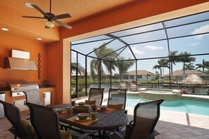 House | 4 bedrooms, iron/ironing board, cribs/infant beds, travel crib