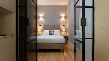 Deluxe Apartment, 1 Bedroom | 1 quarto, individualmente decorados, individualmente mobiliados