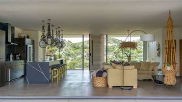 Smart TV, video library