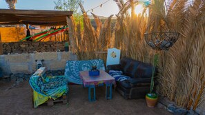 Exterior detail - Twin Fin Surf Camp - Hostel (Adeje)