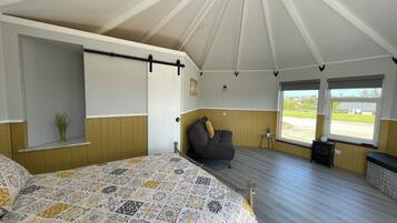 Cabin, Ensuite (The Yurt + Hot tub) | Free WiFi