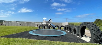 Acdc Glamping, Campervan , Caravan and Tent Resort