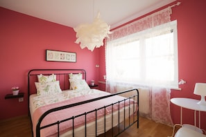 Family Apartment, Multiple Beds, City View