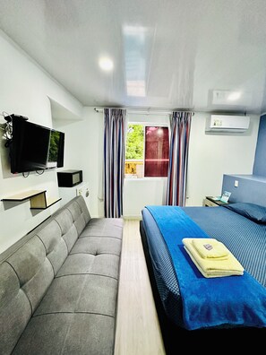 Standard Room, Non Smoking | Free WiFi, bed sheets