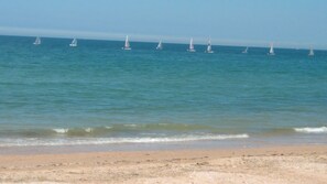 Beach nearby - Very nice renovated house for 10 people, 300 m from the beach (Langrune-sur-Mer)