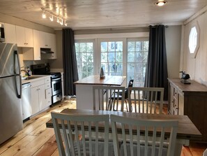 Fridge, microwave, oven, stovetop - Nantucket style condo just a short walk to private beach (Mashpee)