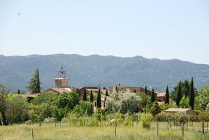 View of Puyvert hamlet