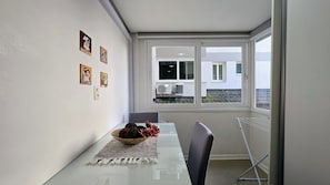Traditional Apartment, 1 Double Bed with Sofa bed, Air conditioning | Dining