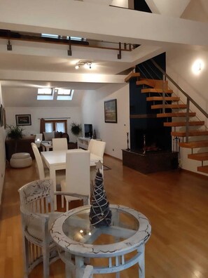 Dining - Center lux 120m2 apartment (Belgrade)