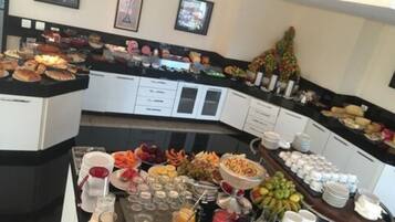 Desayuno buffet incluido todos los días