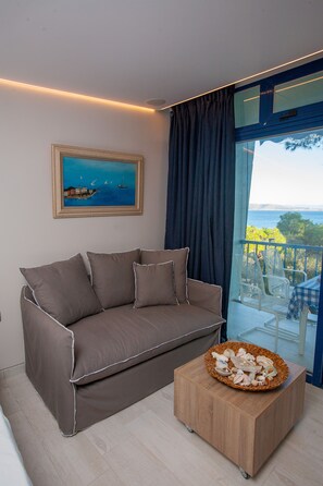 تلفزيون، كُتُب