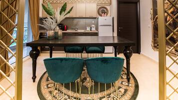 Suite Premier, 1 habitación, vista a la ciudad | Ropa de cama de alta calidad y decoración personalizada
