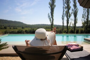 Outdoor pool - Suite Margot, charming cottage for couples with swimming pool (Carnas)