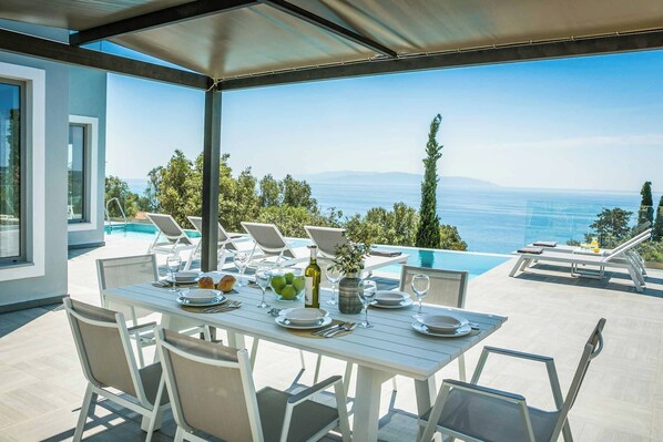 Villa (3 Bedrooms) | Exterior