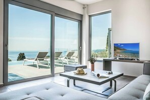 Villa (3 Bedrooms) | Interior