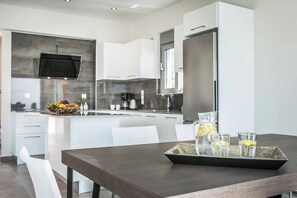 Villa (3 Bedrooms) | Interior