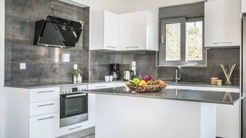 Villa (3 Bedrooms) | Interior