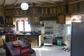 全景公寓, 2 間臥室 | 私人廚房 | 大型冰箱、微波爐、烤箱、爐台