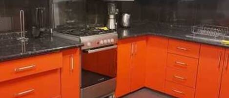 Appartement Familial, plusieurs lits | Cuisine privée | Micro-ondes, four, plaque de cuisson