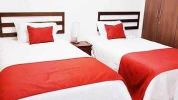 Familienapartment, Mehrere Betten | Bügeleisen/Bügelbrett, kostenloses WLAN, Rollstuhlgeeignet