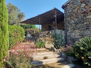 Property grounds - Character house, 'U STAZZU' (Ventiseri)