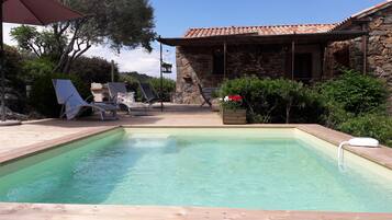 Piscine extérieure, piscine chauffée