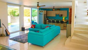 Villa, 3 Bedrooms, Non Smoking | Private kitchen | Full-sized fridge, microwave, oven, stovetop