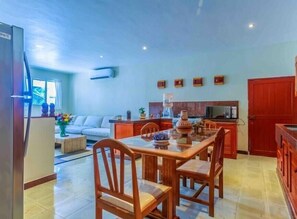 Apartment, 2 Bedrooms, Non Smoking | Living area | Flat-screen TV