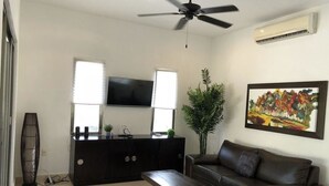 Interior - Casa Vaquero by Skyrun (Isla Mujeres)