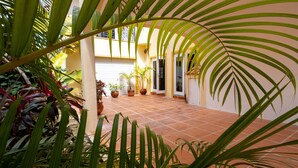 Unclassified image, 3 of 5, button - Isla 33 3BD Villa 2303-13 by Skyrun (Isla Mujeres)