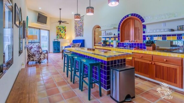 Unclassified image, 1 of 14, button - Casa Amor - 3 BD by Skyrun (Isla Mujeres)