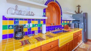 Unclassified image, 5 of 14, button - Casa Amor - 3 BD by Skyrun (Isla Mujeres)