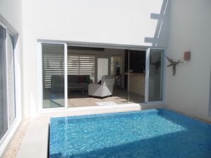 Alberca al aire libre 