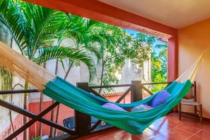 House, 4 Bedrooms, Non Smoking | Balcony