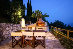 BBQ/picnic area