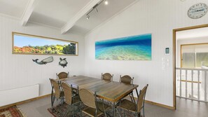 Dining - Boston Beach House - When Location Matters (Lorne)