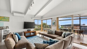 تلفزيون، مشغل دي في دي، مكتبة موسيقى