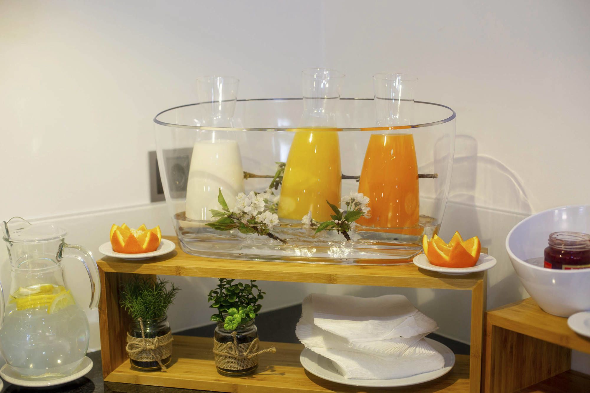 free daily continental breakfast