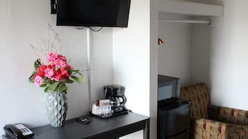 1 habitación, escritorio y cortinas blackout
