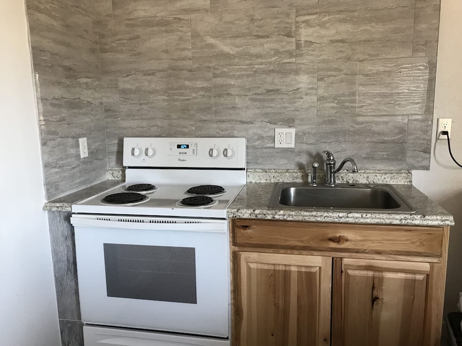 Chambre, 2 grands lits, coin cuisine | Cuisine privée