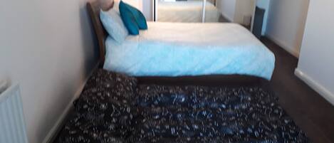 1 soverom, strykejern/-brett, wi-fi og sengetøy