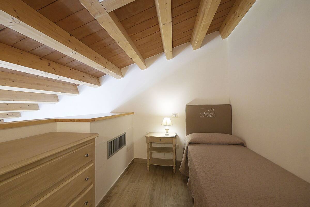 Dupleks | Tempat tidur lipat/tambahan, Wi-Fi gratis, dan seprai linen