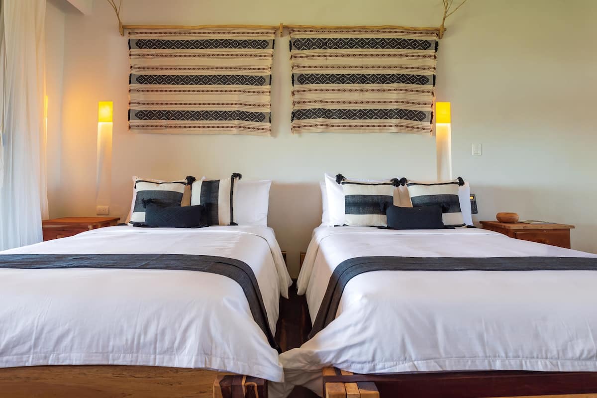 POV 2nd floor 2D | 1 kamar tidur, seprai premium, minibar, dan brankas