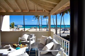 Desayuno a la carta diario (USD 20 por persona)