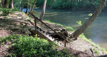 Chestatee River Cabin